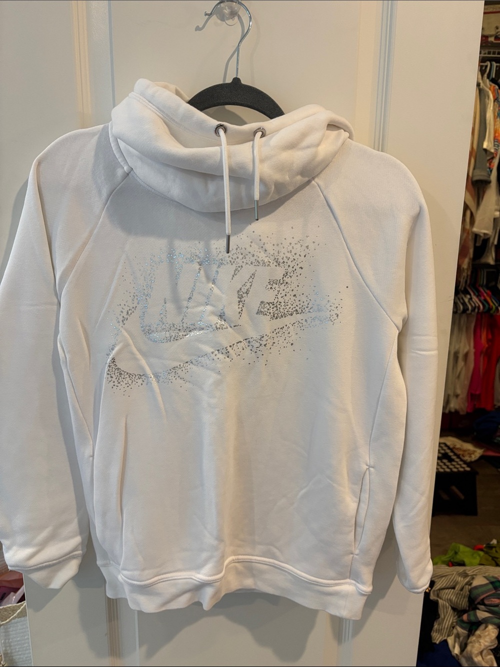 Nike White Crewneck Pullover Hoodie with Subtle Logo